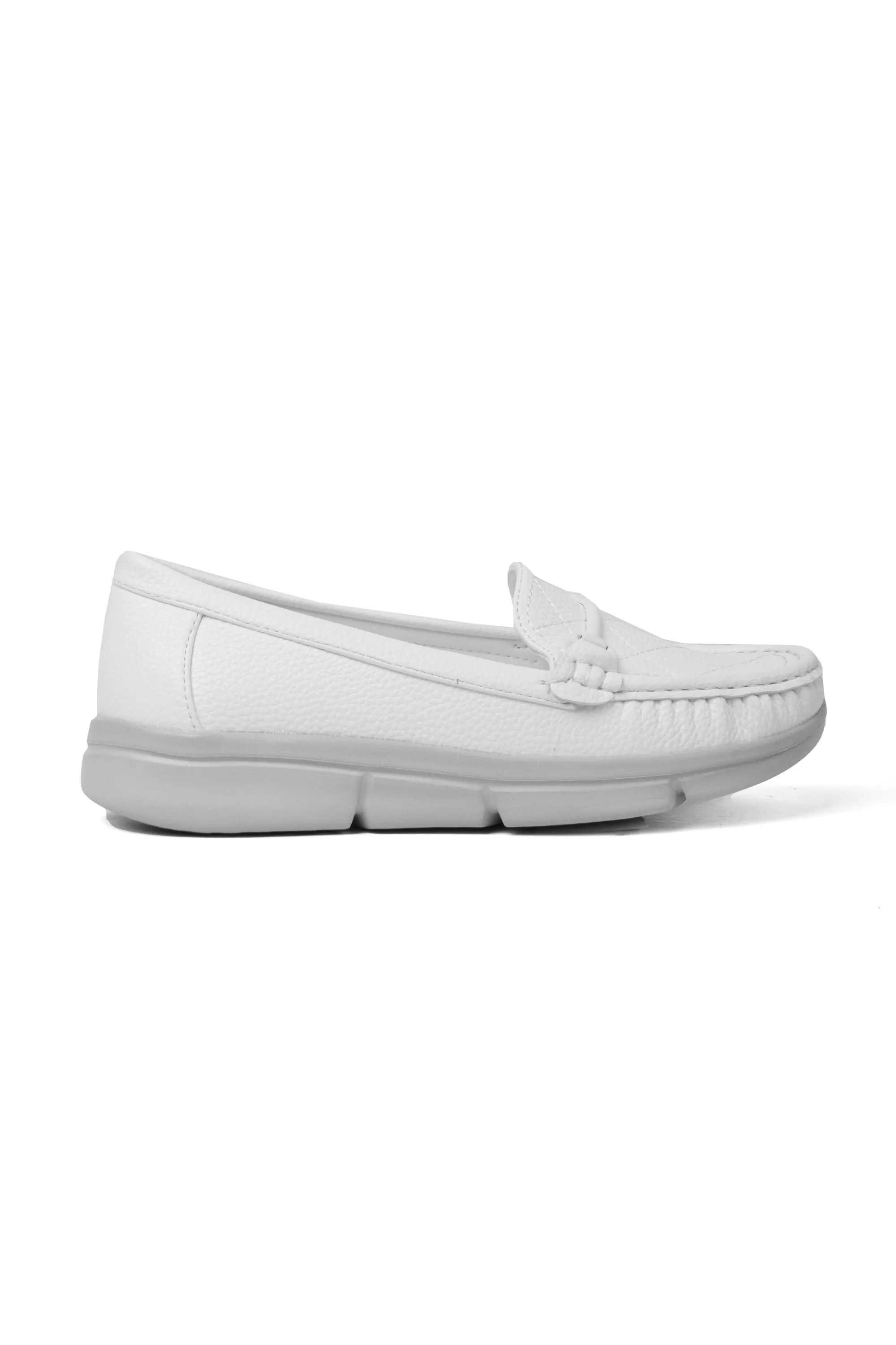 01-4810 Flat Moccasin