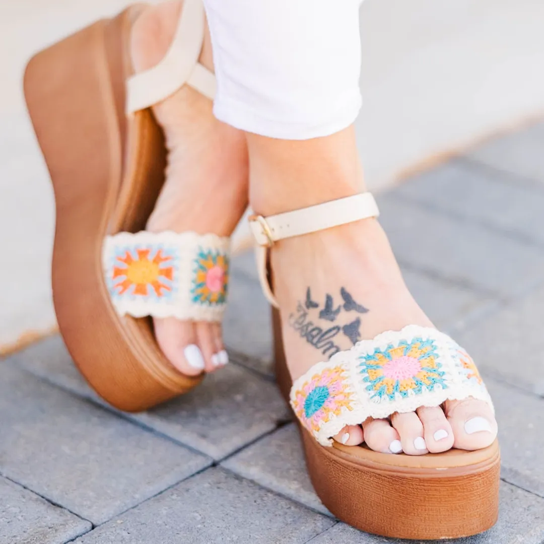 Crochet Away Wedges, Beige