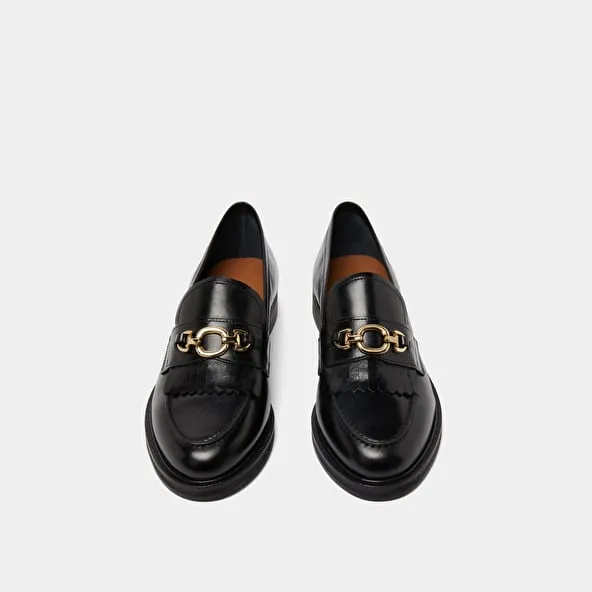 Loafers with gold buckles in black leather