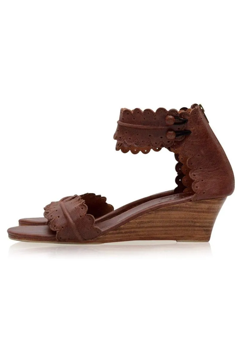 Magdalena Wedges in Vintage Brown