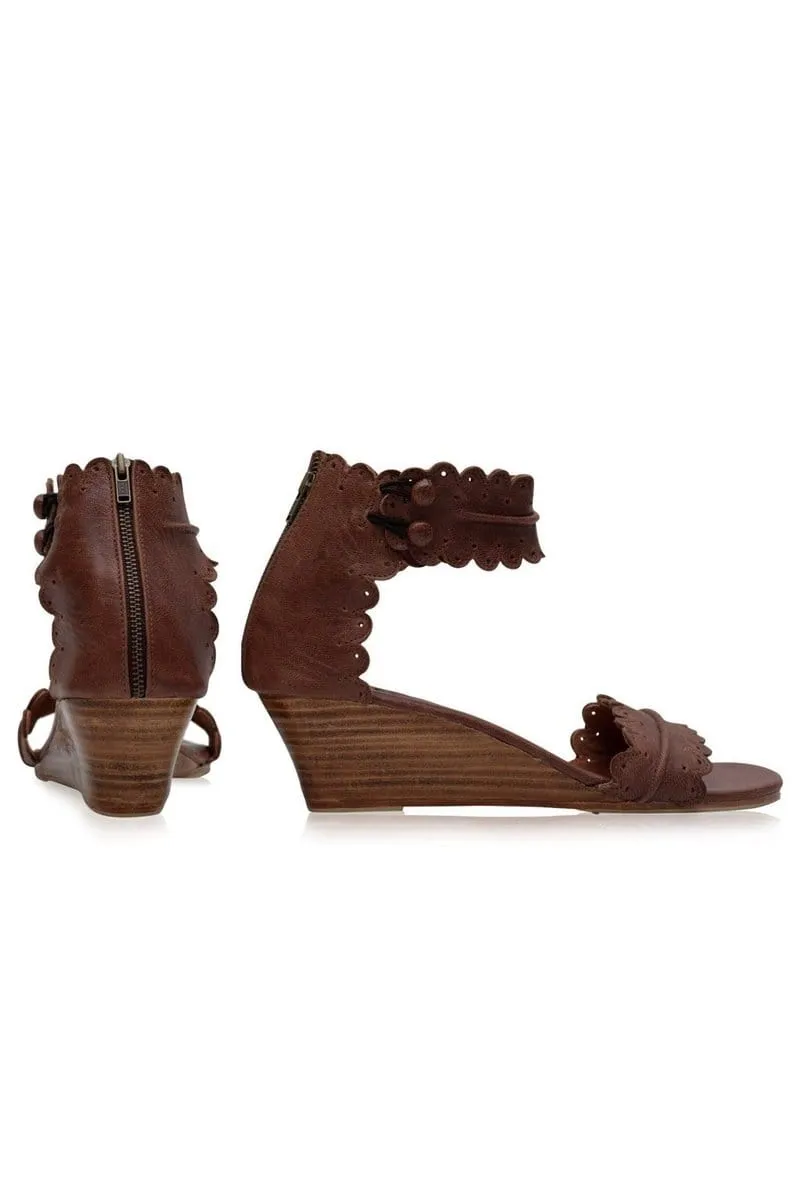 Magdalena Wedges in Vintage Brown