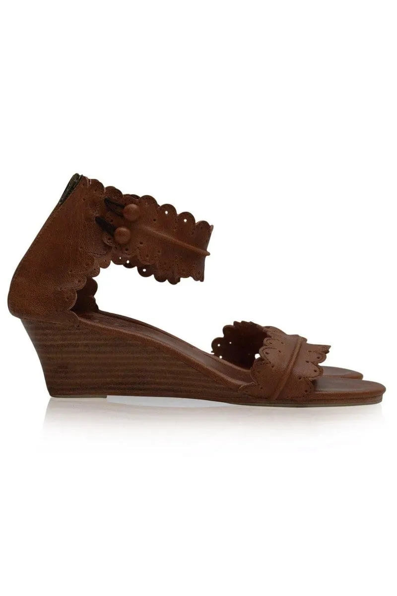 Magdalena Wedges in Vintage Brown