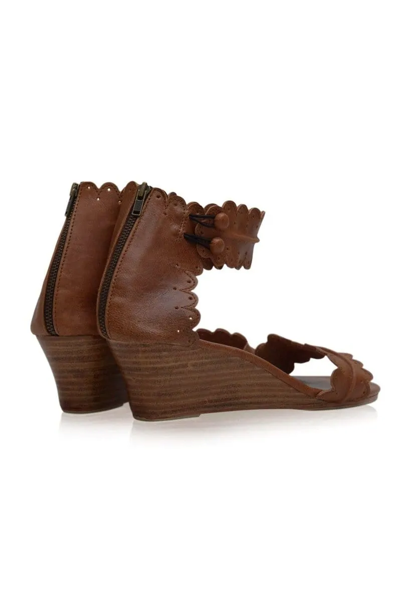 Magdalena Wedges in Vintage Camel