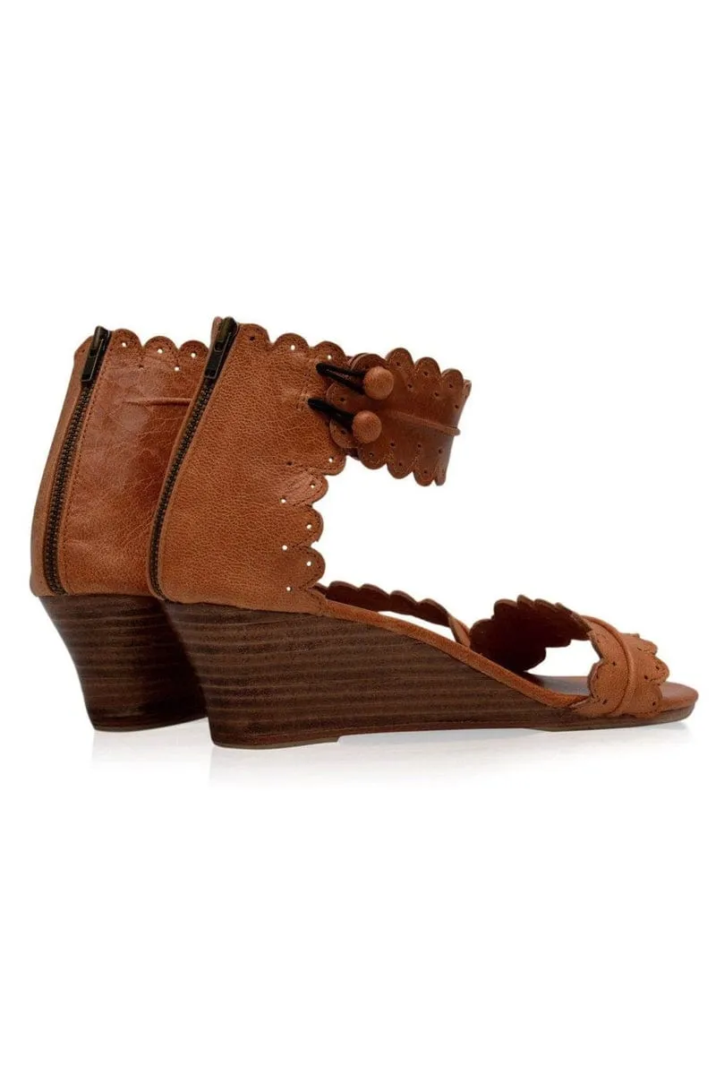 Magdalena Wedges in Vintage Tan