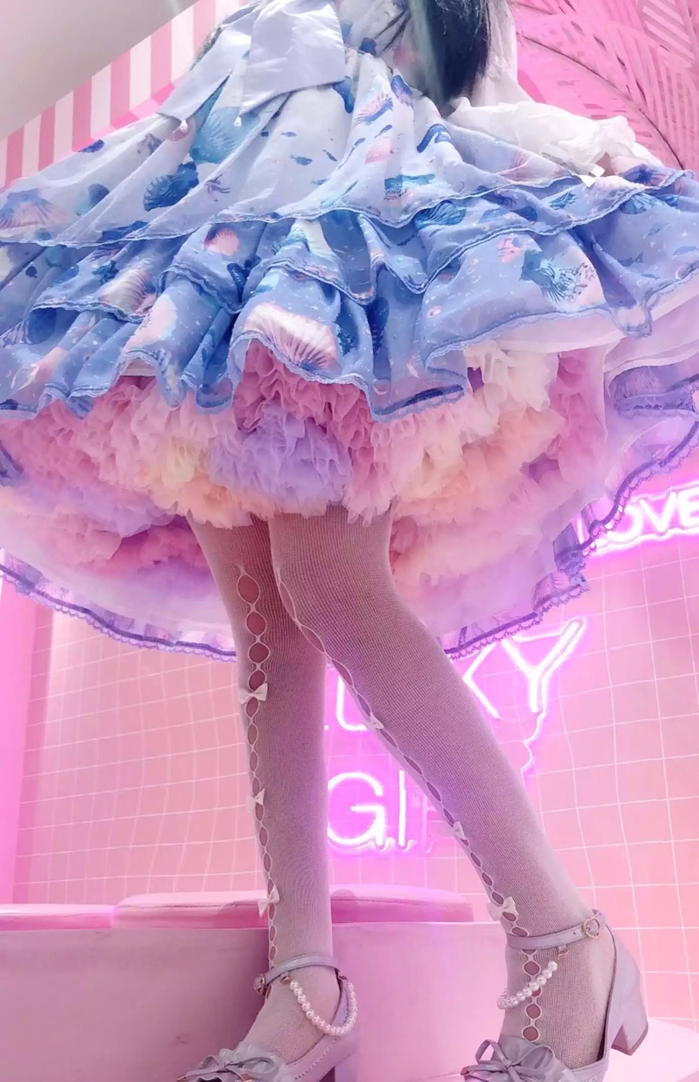 rainbow colour bustle / underskirt /hoop skirt for Lolita dress Lolita model Anran recommend style